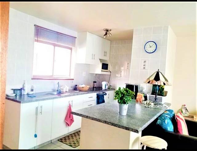 8 BEDROOM HOUSE FOR SALE IN FREELAND PARK